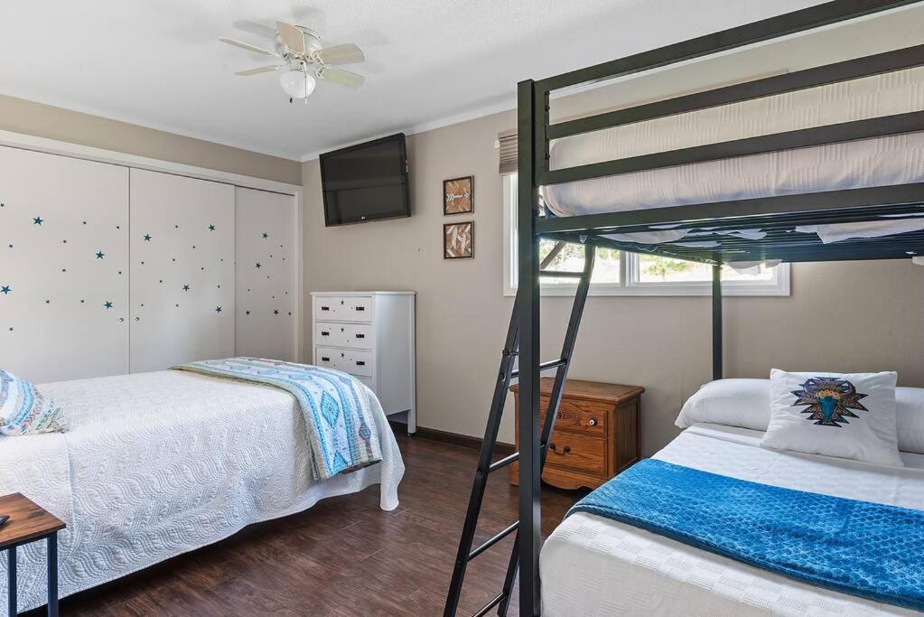 Papa'S Place On Willow Creek Кастер Экстерьер фото